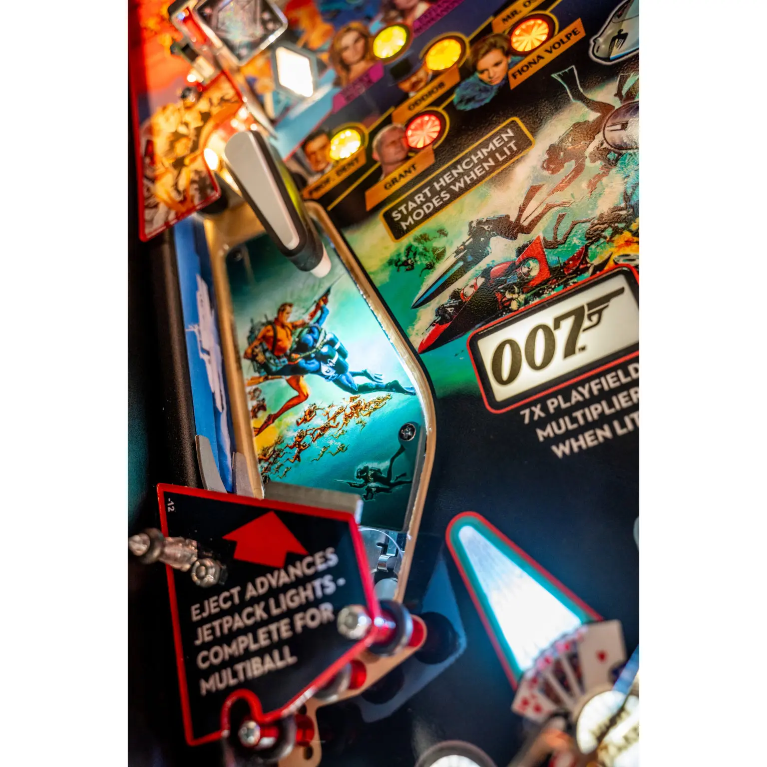 James Bond 007 Pro Pinball Machine by Stern - Image 2